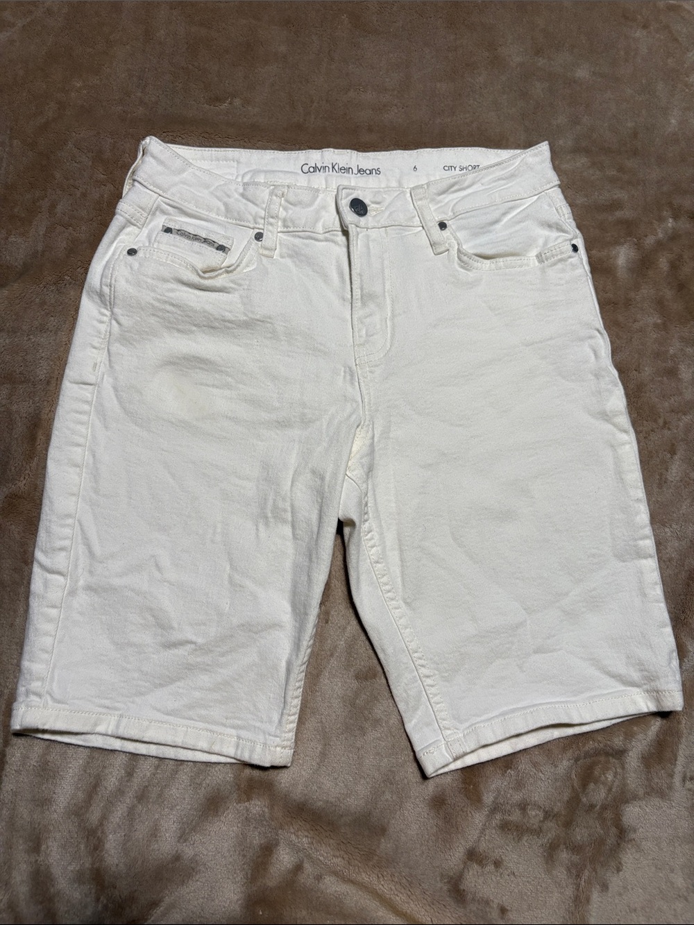 Calvin Klein Jeans White Denim City Shorts Bermuda Size 6